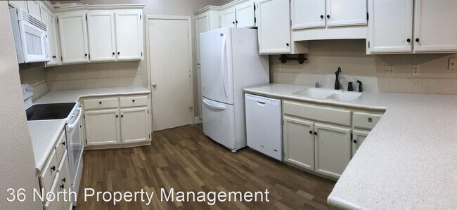Foto del edificio - 2 br, 2 bath House - 3 Glen Lake Drive