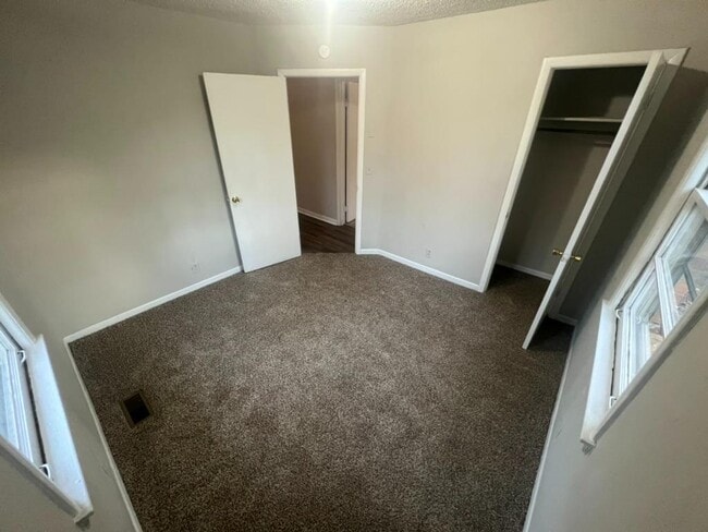 Building Photo - 5011 Brewer Ct