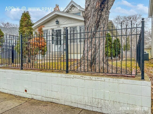 Building Photo - 3br 2ba 2cg ~ Security Deposit Free Altern...
