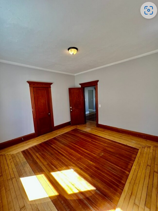 Building Photo - 150-152-152 Deane St