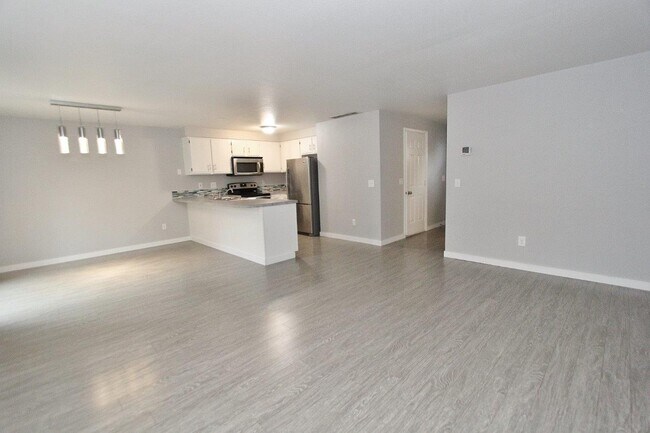 Building Photo - 2589 S Oak Leaf Ln