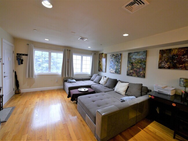 Foto del edificio - 124 68th St