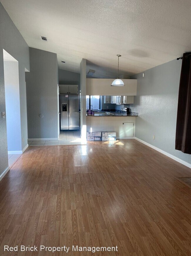Foto del edificio - 3 br, 2 bath House - 1610 Central Ave.