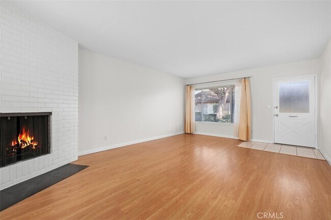 Foto del edificio - 13902 Yorba St