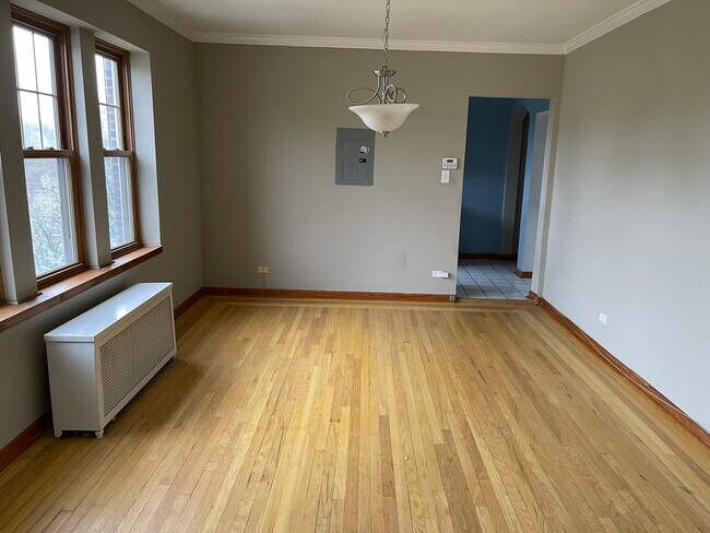Foto del edificio - 10905 S Longwood Dr