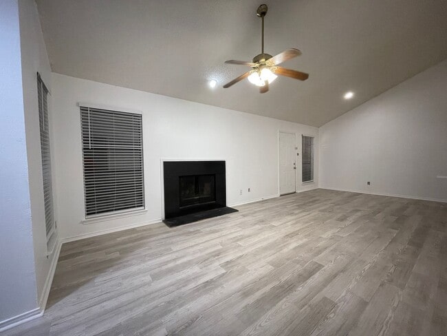 Foto del edificio - 2422-2424 Sherry Street