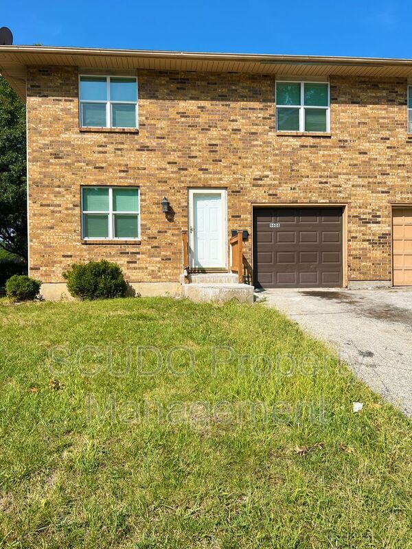 Foto del edificio - 9608 Hadley Dr