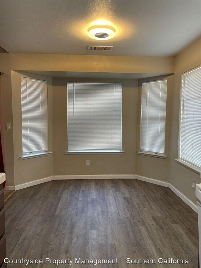 Foto del edificio - 3 br, 2 bath House - 1523 E. Atchison Ave