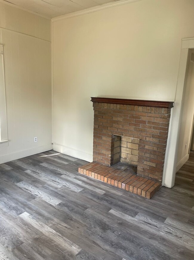 Photo - Knoxville 37921 - Charming 3-Bedroom, 1 Bath Home in Knoxville – Available Now! - Contact Lisa Vi...