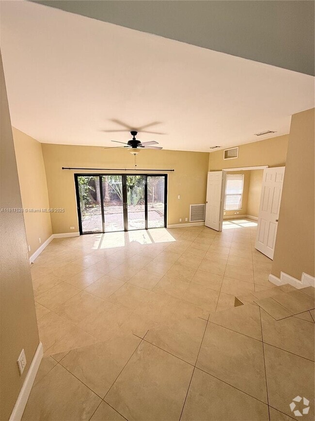 Building Photo - 363 W Camino Real