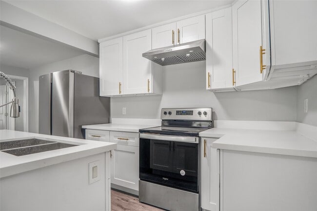 Building Photo - 4418 Galesburg St