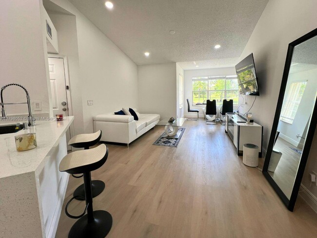 Foto del edificio - 12870 Vista Isles Dr