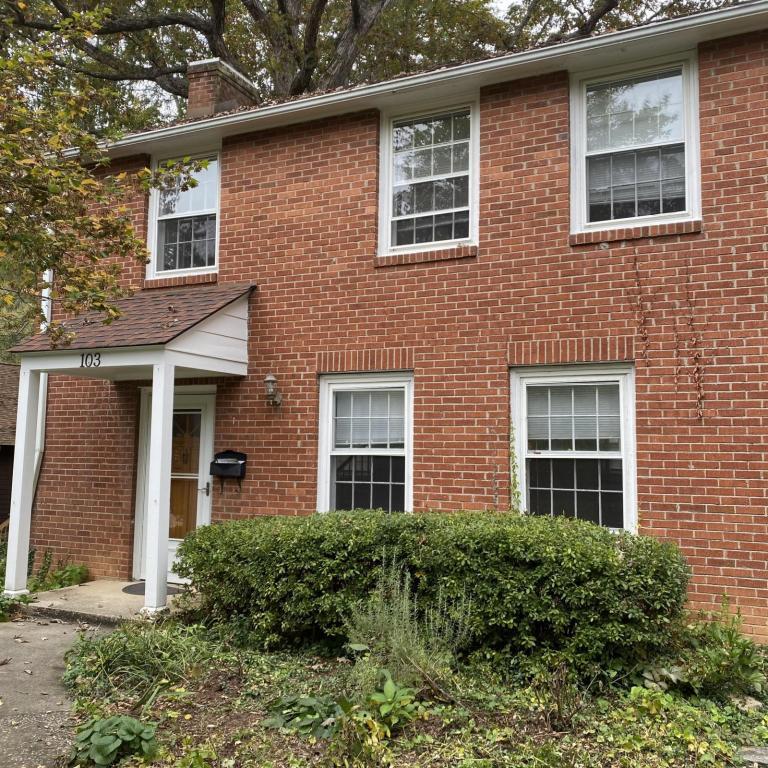 Primary Photo - 103 Park Ave