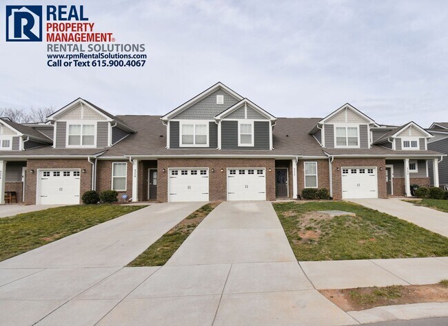 Foto del edificio - Wonderful 3BR+Loft+garage townhome availab...