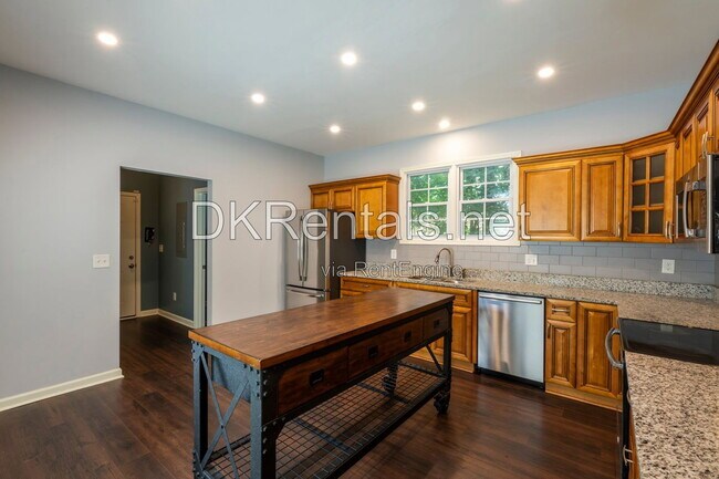 Foto del edificio - 829 Welch St SW