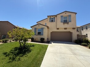 Building Photo - 29052 W Hills Dr