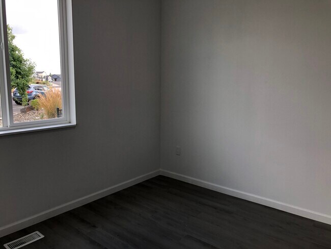 Foto del edificio - 1272 NW Terre View Dr