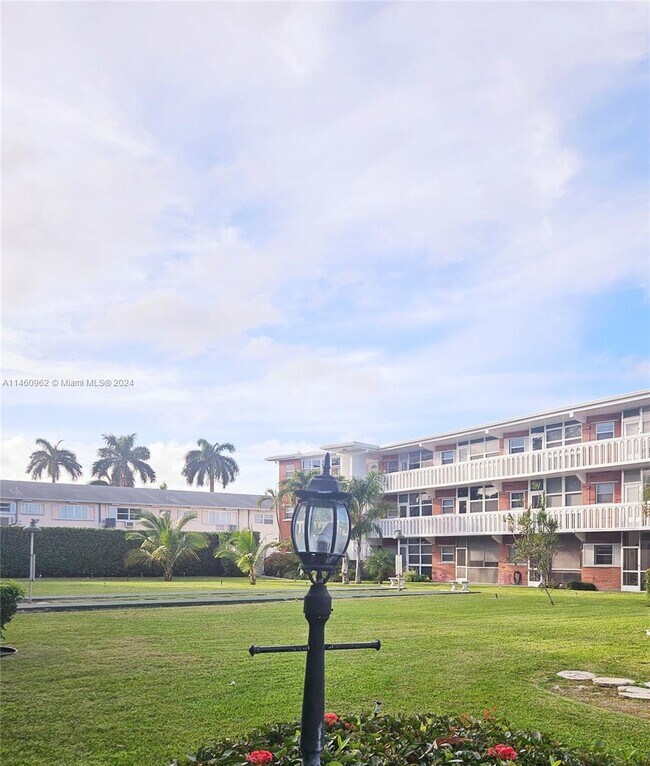 Foto del edificio - 141 NE 10th Ave