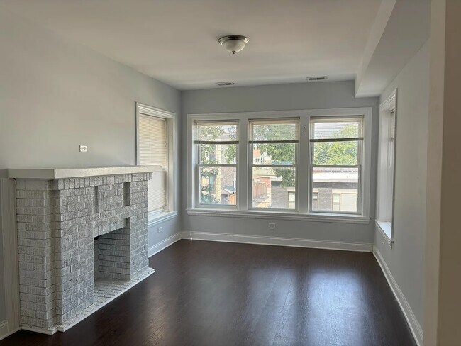 Building Photo - 3613 W Palmer St