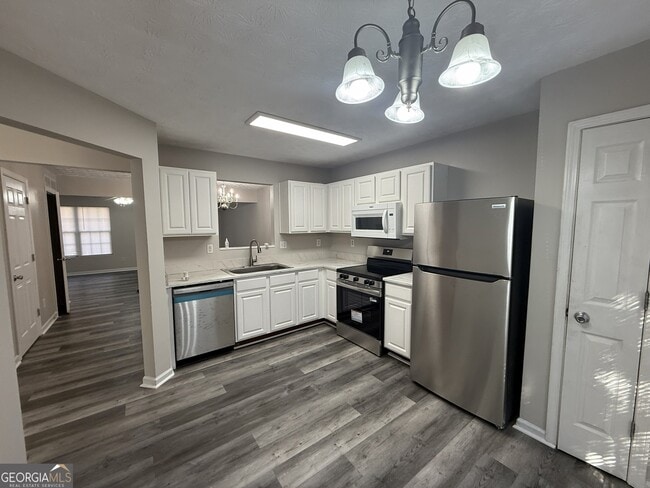 Foto del edificio - 3483 Waldrop Trail