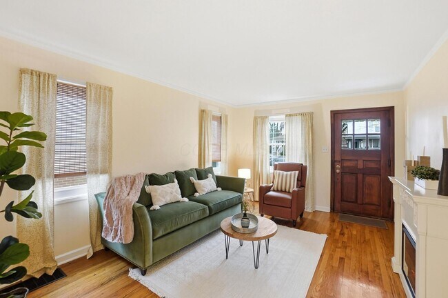 Foto del edificio - 2695 Bellwood Ave