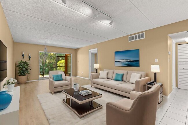 Foto del edificio - 121 Cypress Ln