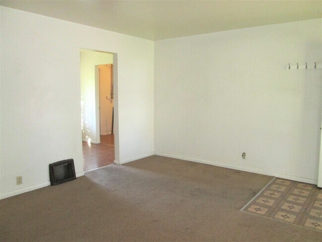 Foto del edificio - 1375 Alton St