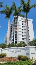Building Photo - 11 Sunset Dr