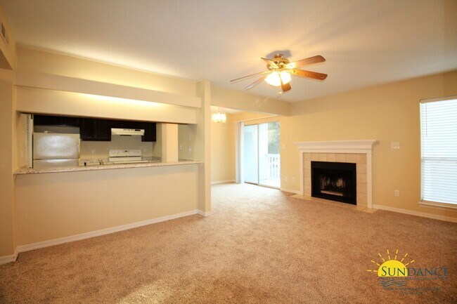Building Photo - Great 2 Bedroom Unit in Fort Walton