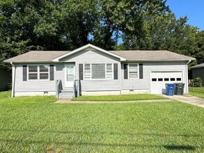 Building Photo - 1008 Shelton St