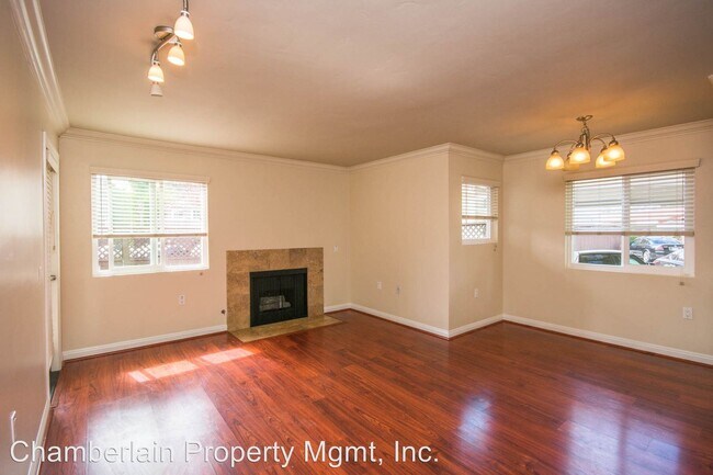 Building Photo - 2 br, 1 bath House - 605 SEA CLIFF WAY