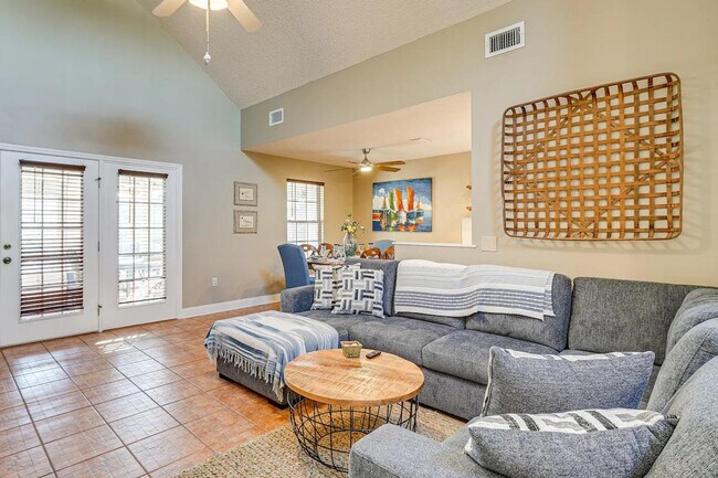 Foto del edificio - 21405 Palm Ave