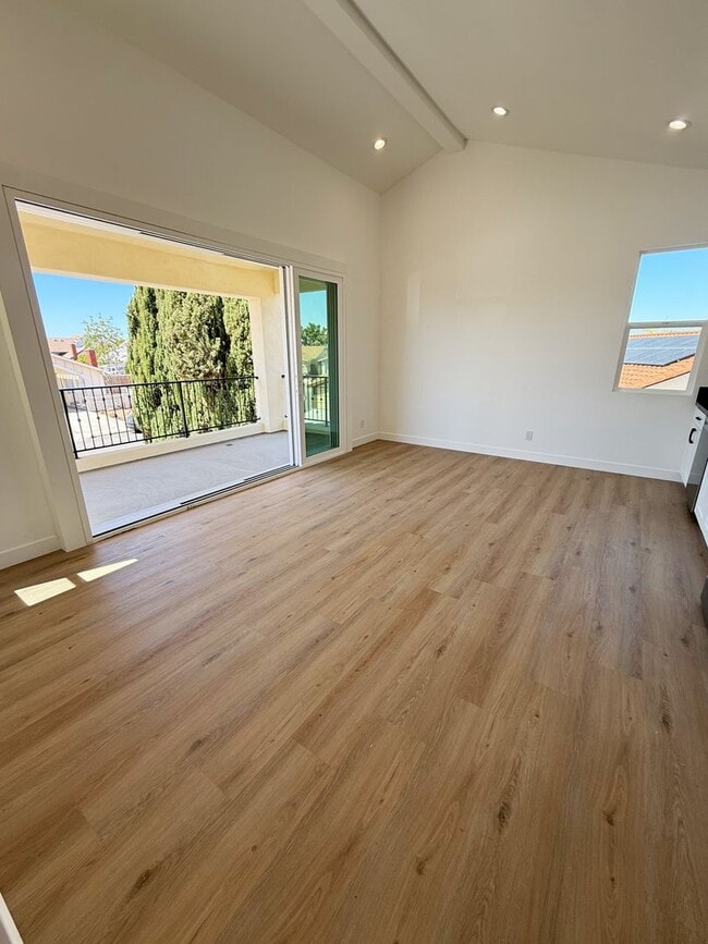 Foto del edificio - Gorgeous 1 Bed/1 Bath Upstairs unit, all new construction in Mira Mesa!