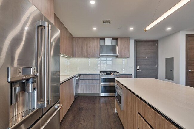 Foto del edificio - 8701 Churchill Rd