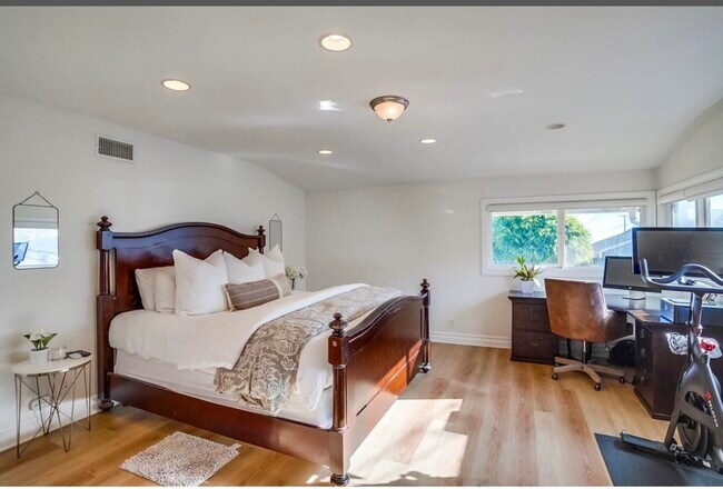 Building Photo - 30551 Santa Luna Dr