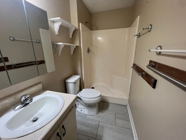 Foto del edificio - 13847 Mariellen Rd