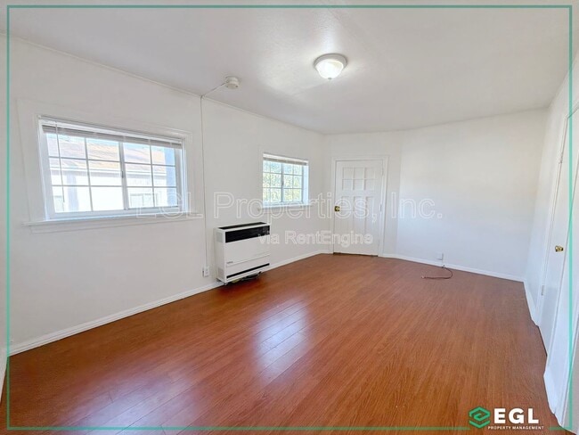 Building Photo - 115 N Westlake Ave