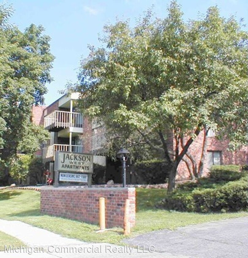 Primary Photo - 2041-2047 Jackson Ave