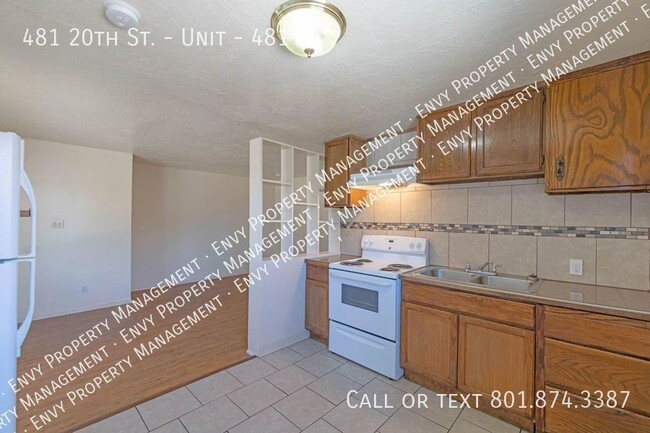Building Photo - Beautiful Pet Friendly 2 Bed - 1 Bath Unit...
