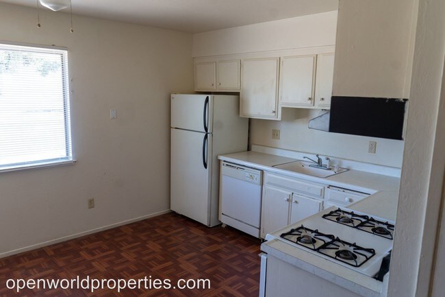 Building Photo - 3112 Lone Tree Way