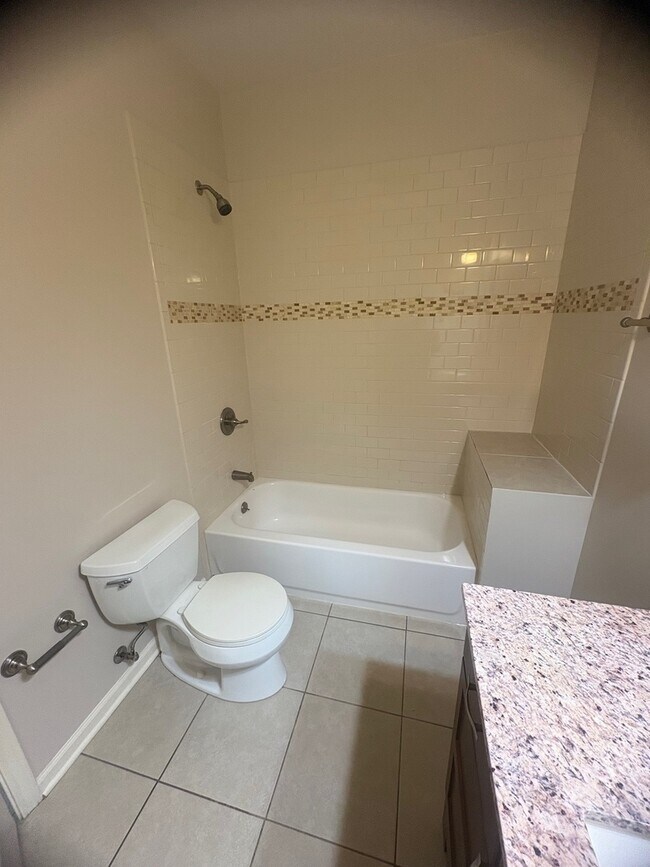 Foto del edificio - 2733 N Marmora Ave