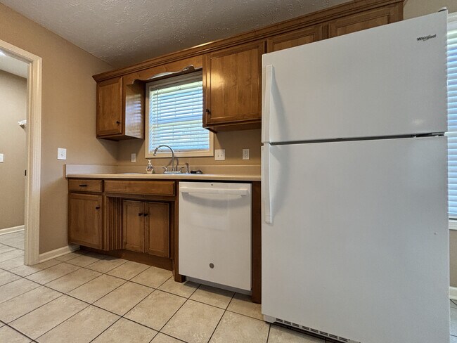 Foto del edificio - 546 Carter Ln