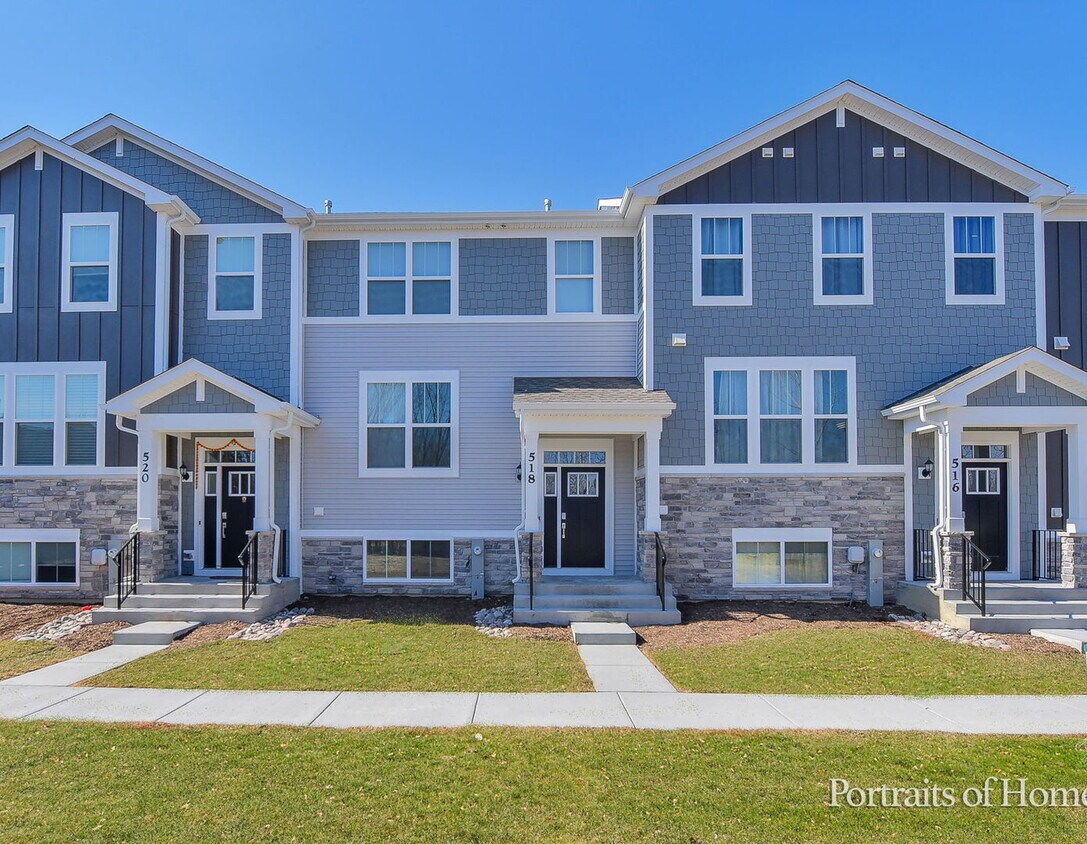 518 Wolverine Dr, Aurora, IL 60502 Townhome Rentals in Aurora IL