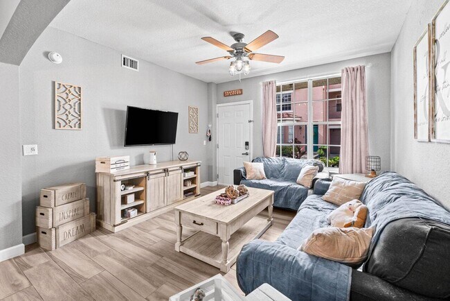 Foto del edificio - 308 Belmont Pl