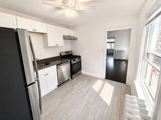 Photo - 63 N Linwood Ave (Crafton, PA) Apartment