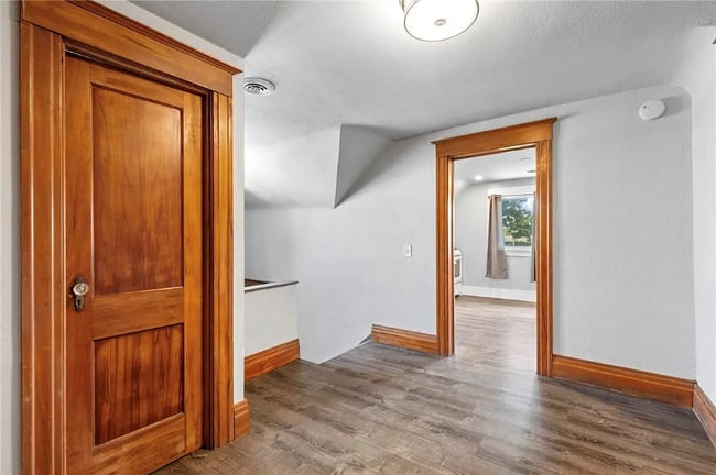 Building Photo - 102 Colby St