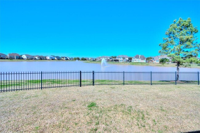 Building Photo - 1712 Garden Ivy Ln