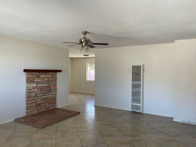 Foto del edificio - Charming Joshua Tree Village Home