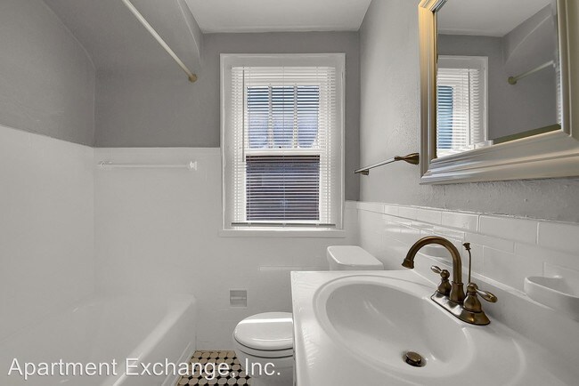 Building Photo - 2 br, 1 bath House - 7741 How Ave