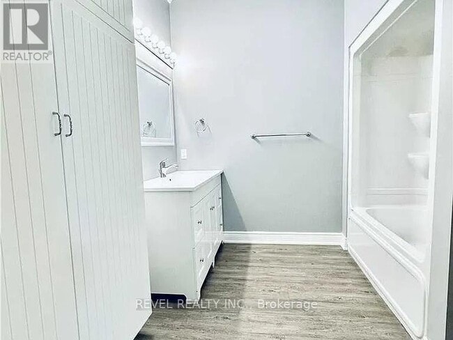 Photo du bâtiment - 528 Lincoln St